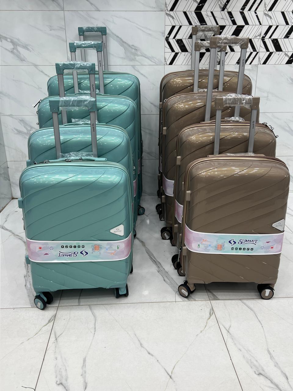 Imported Summit luxury luggage bag set of 4