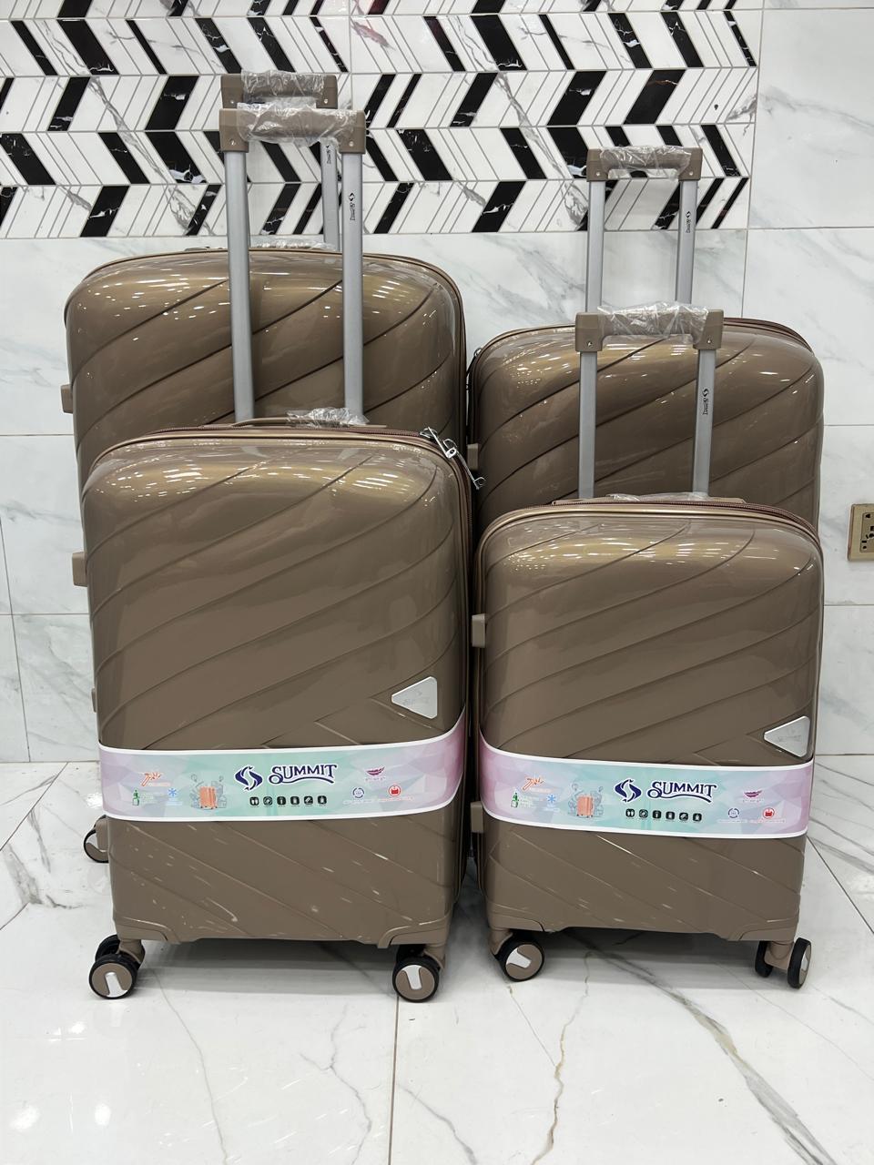 Imported Summit luxury luggage bag set of 4