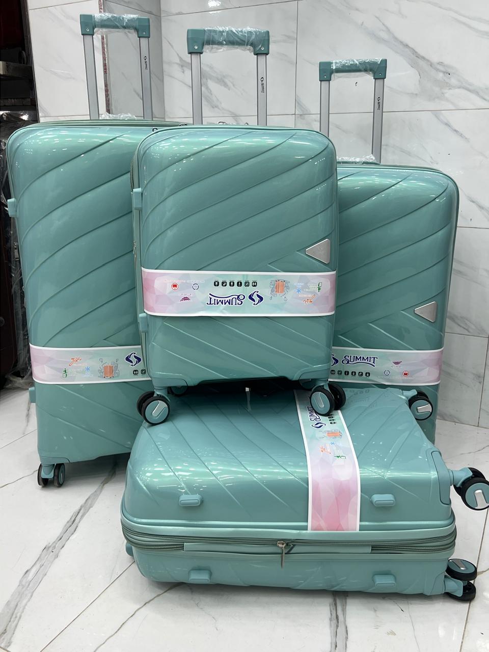Imported Summit luxury luggage bag set of 4