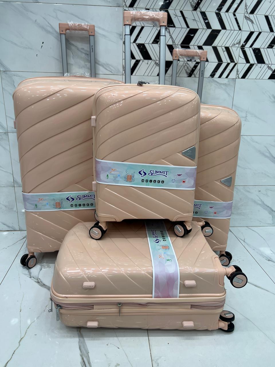 Imported Summit luxury luggage bag set of 4